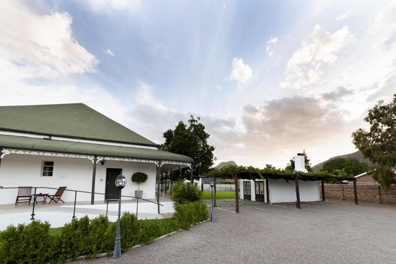 Victorian Square Guesthouse Graaff Reinet Ngoại thất bức ảnh