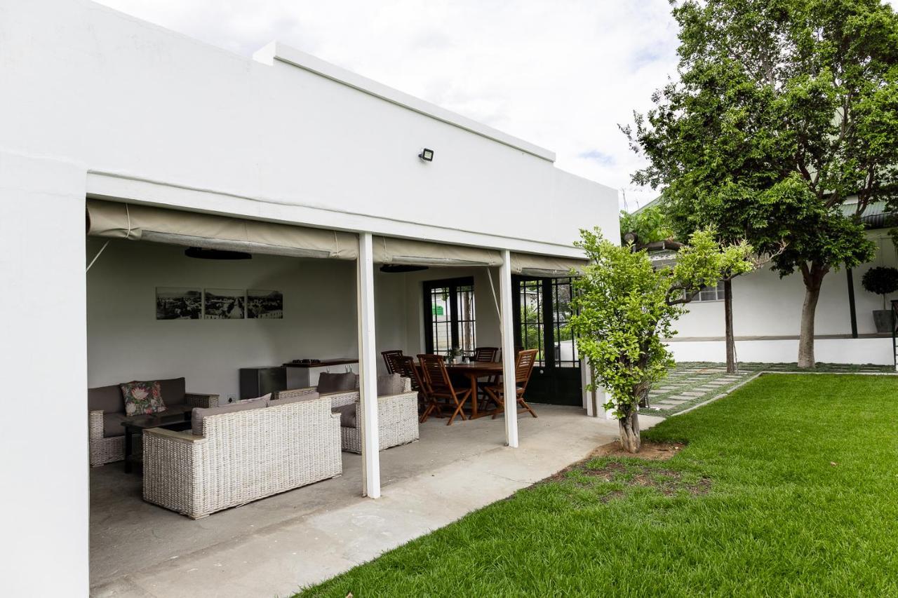 Victorian Square Guesthouse Graaff Reinet Ngoại thất bức ảnh