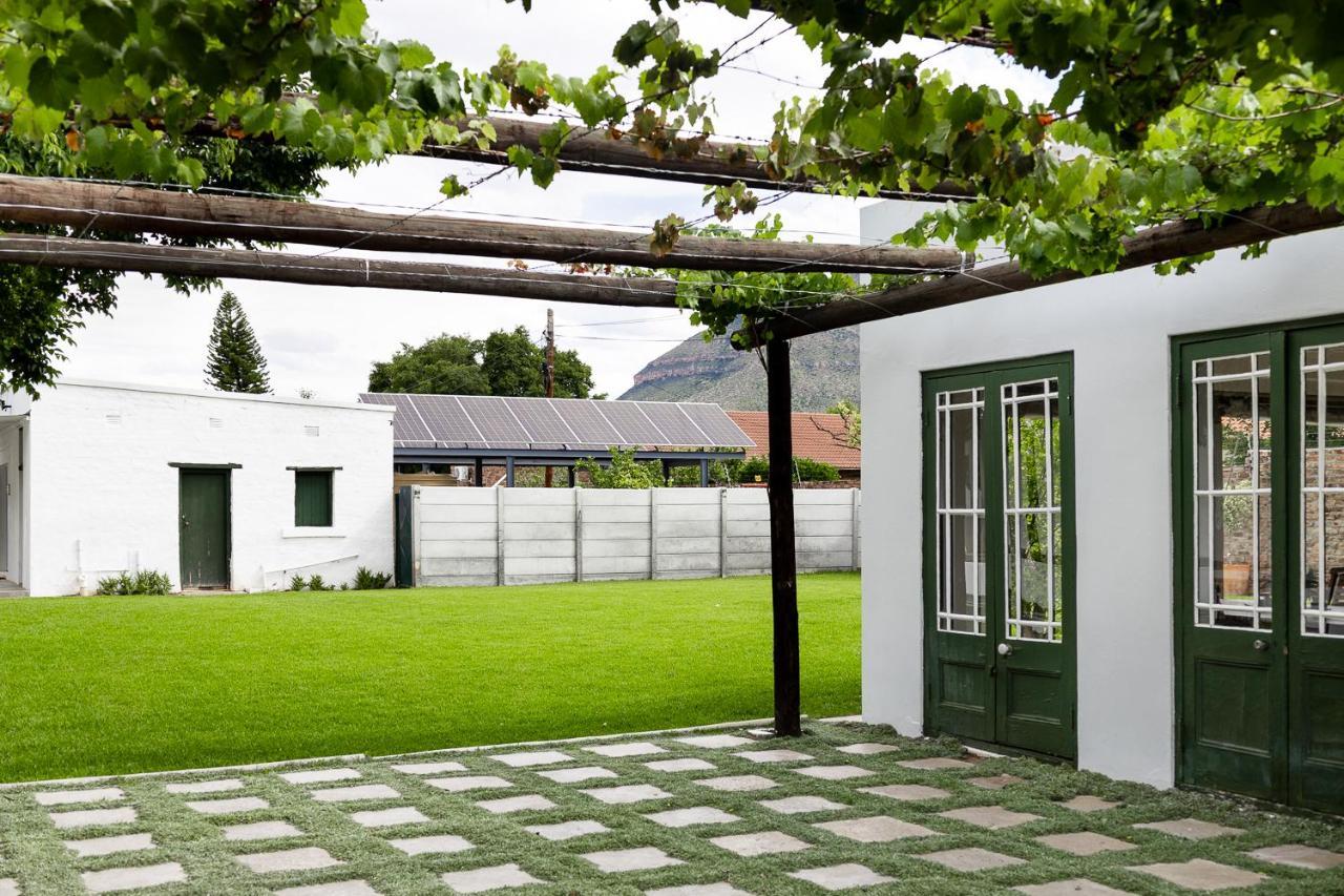 Victorian Square Guesthouse Graaff Reinet Ngoại thất bức ảnh