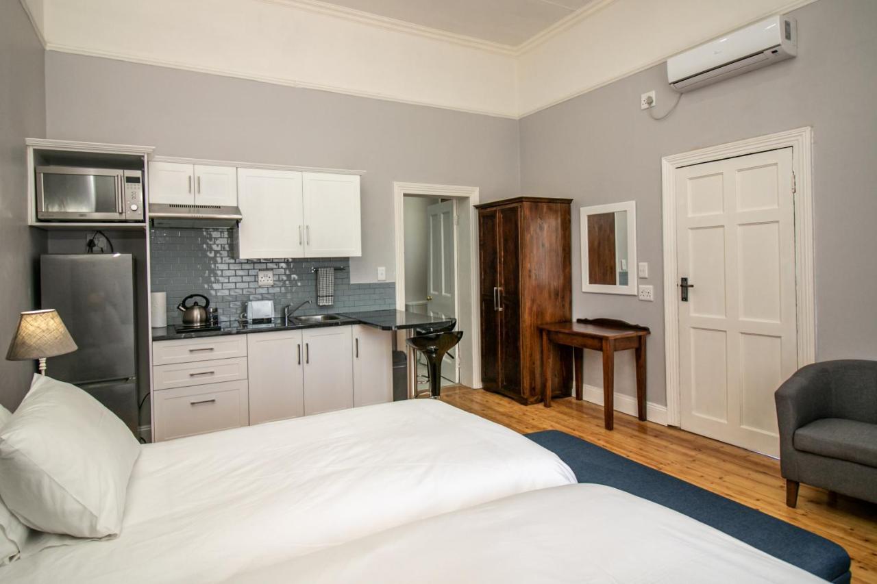 Victorian Square Guesthouse Graaff Reinet Ngoại thất bức ảnh