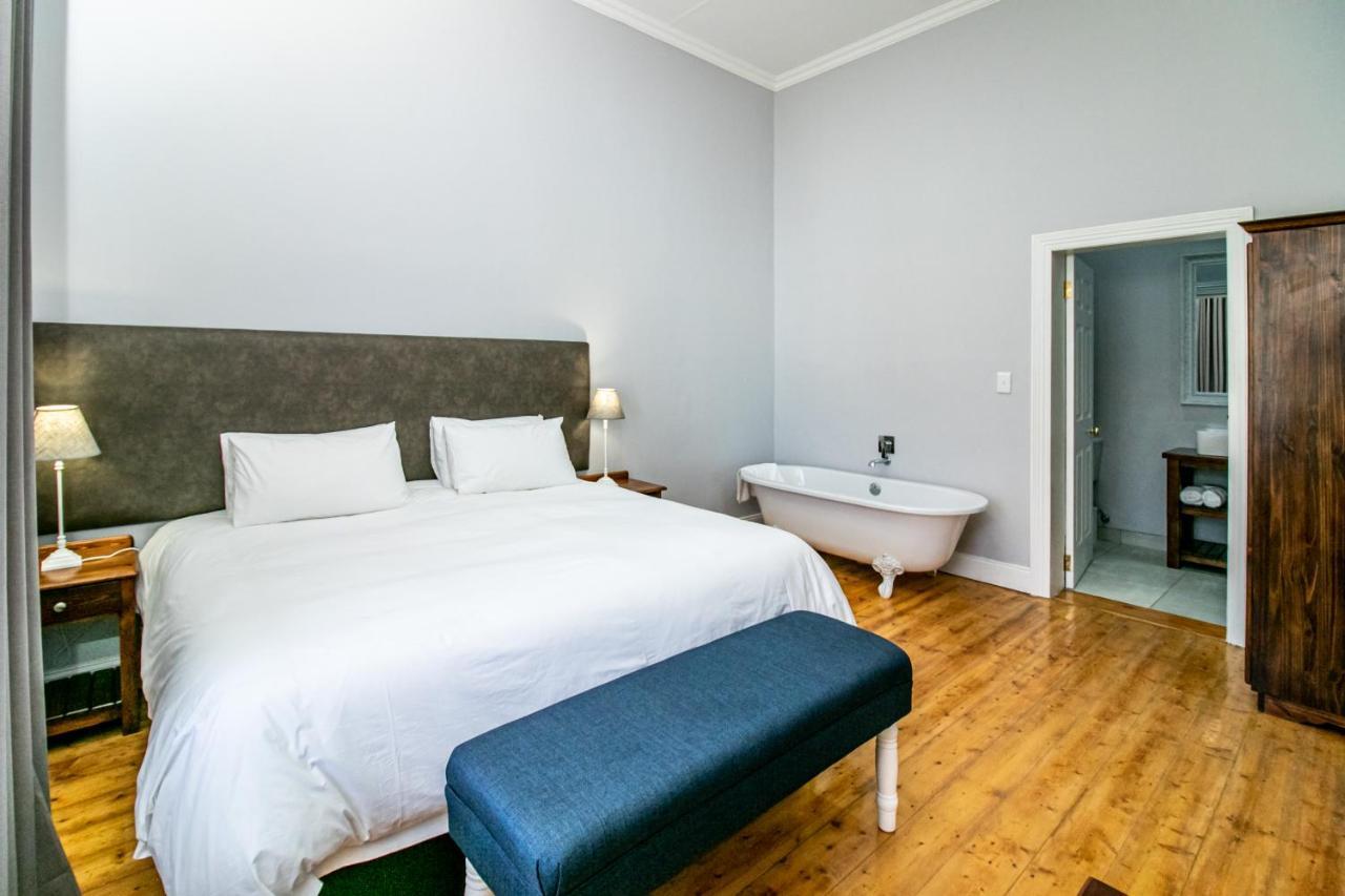 Victorian Square Guesthouse Graaff Reinet Ngoại thất bức ảnh