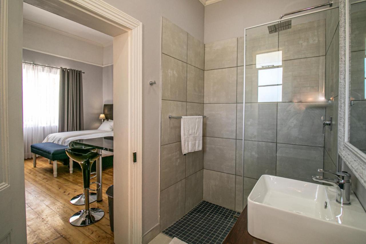 Victorian Square Guesthouse Graaff Reinet Ngoại thất bức ảnh