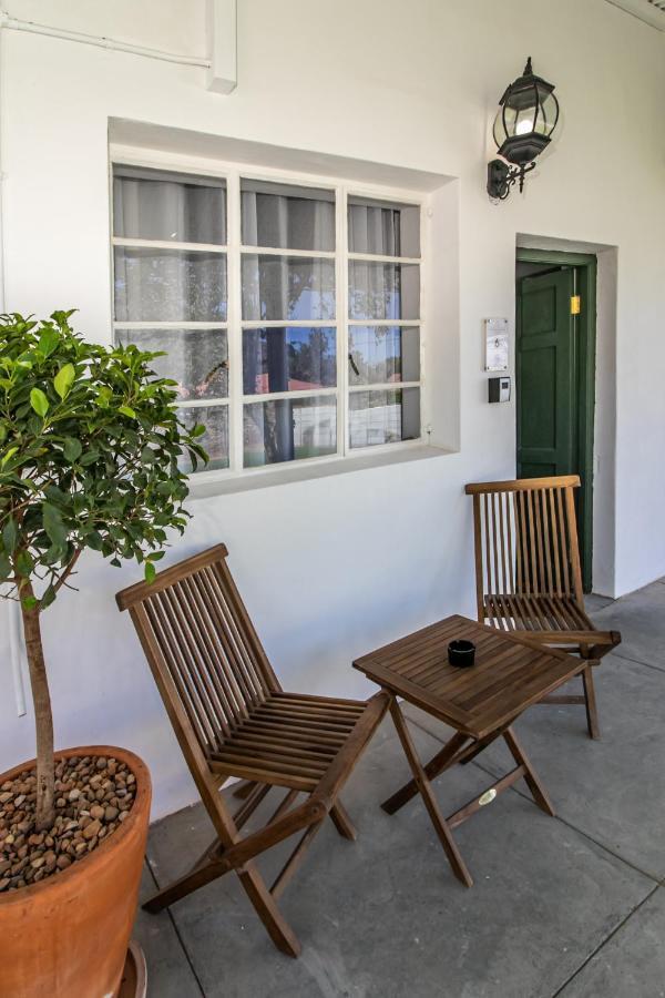Victorian Square Guesthouse Graaff Reinet Ngoại thất bức ảnh