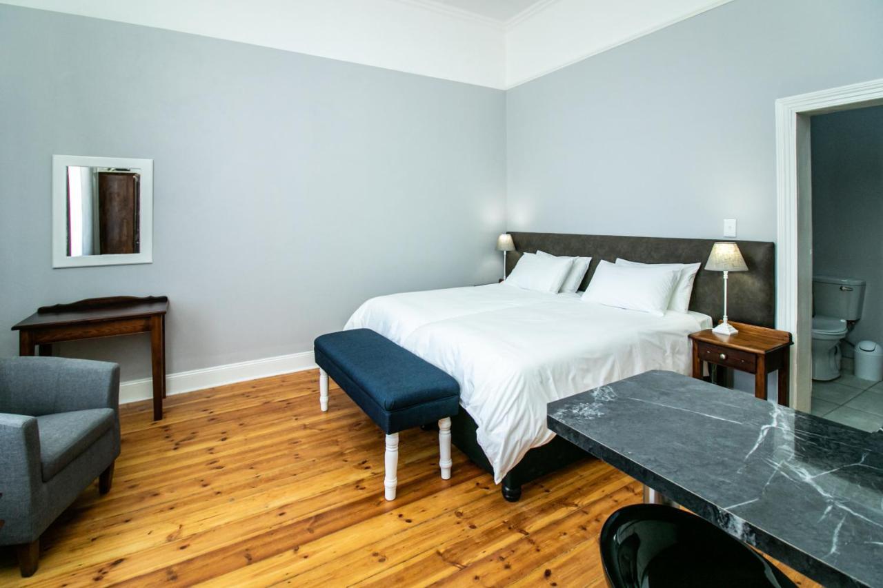 Victorian Square Guesthouse Graaff Reinet Ngoại thất bức ảnh