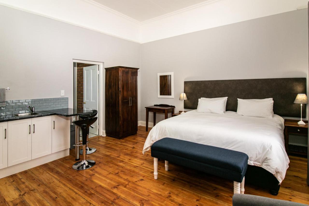 Victorian Square Guesthouse Graaff Reinet Ngoại thất bức ảnh